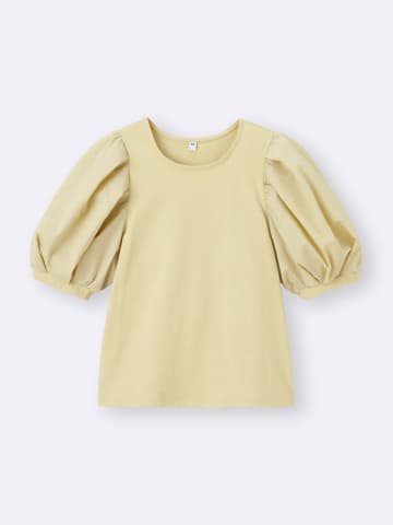 トレンド物は【GU】で賢くゲット！ 1枚で着映える♡「イエロートップス」