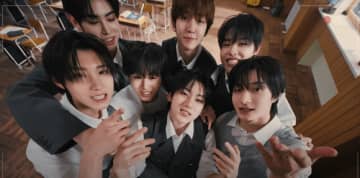 KickFlip、タイトル曲「FREEZE」MV公開…清涼感あふれるエネルギーを披露