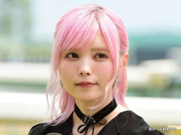 「どっちもかわいすぎる」益若つばさの『平成＆令和』半顔メイクに衝撃