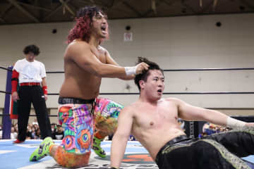 【新日本】『BOSJ』ヒロムがワト撃破で首位戦線へ再浮上！「ヒロム金丸コンビで、挑戦すると思うから、大事に持っとけ！」
