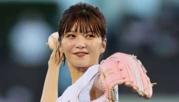 宇野実彩子、お腹ふっくらショットを公開→「お二人の愛が伝わってくる」「順調ですね」と反響