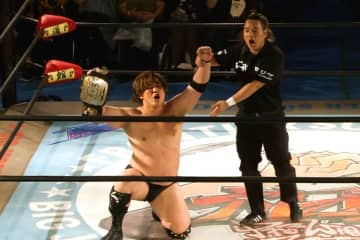 【大日本】神谷英慶が青木優也との激闘制し『一騎当千』Aブロック2勝目