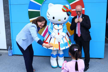 【大阪・関西万博】ハローキティが国連パビリオン登場　フレミング事務次長「子供たちの目が楽しそうに開いた」