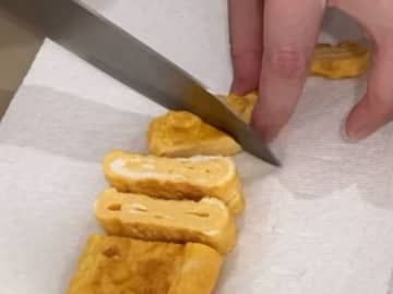 卵焼きの『ひと工夫』が決め手！　崩れないハート型に「これは試す」「朝から楽しい」