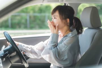ドライブ中に絶対してはいけない『慢心行為』5選　ちょっとした油断が大きな事故を招くことも