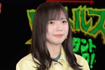 「いい女」ショートボブへのイメチェンも話題の元日向坂46がカンヌへ　ドレス姿に「ビジュ大爆発」「きれい」の声