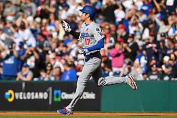 ドジャース・大谷翔平が2戦連発の19号先頭打者アーチ　衝撃のプレーボール弾で本塁打単独トップに浮上