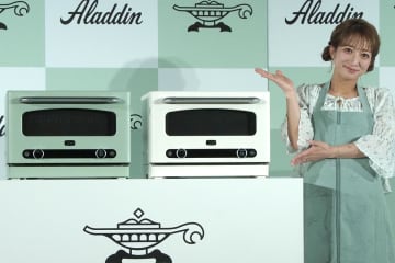 アラジン初のオーブンレンジ。0.2秒発熱ヒーターとレンジで時短