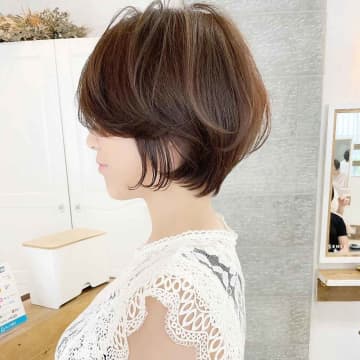 夏前にそろそろカット →【40・50代】黄金バランスの「ひし形ショート」が大当たりかも♡