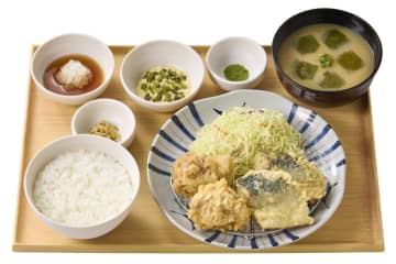 やよい軒、こだわりの特選シリーズから「～徳島県産阿波彩どり使用～鶏とサバの天ぷら定食」発売