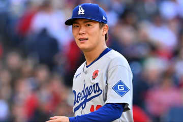 「ゴールデングラブ賞ものだよ！」山本由伸が魅せた“野球IQ”の高さが話題に！好守備でピンチ脱出「何回見ても惚れ惚れする」