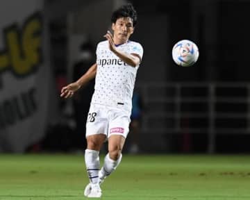 「35歳になって、バイト始めました」J通算321試合出場のDFが労働に汗。現在はJFLクラブに所属「怒られまくったなー」