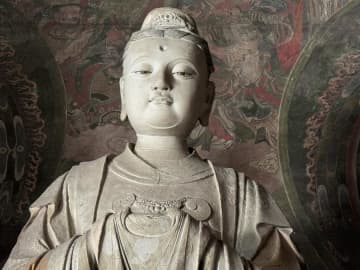 観光客に人気急上昇、遼代と金代の彩色塑像　中国・大同市