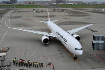 JALの777-300ER、導入初号機のJA731Jが退役　A350-1000への世代交代進む