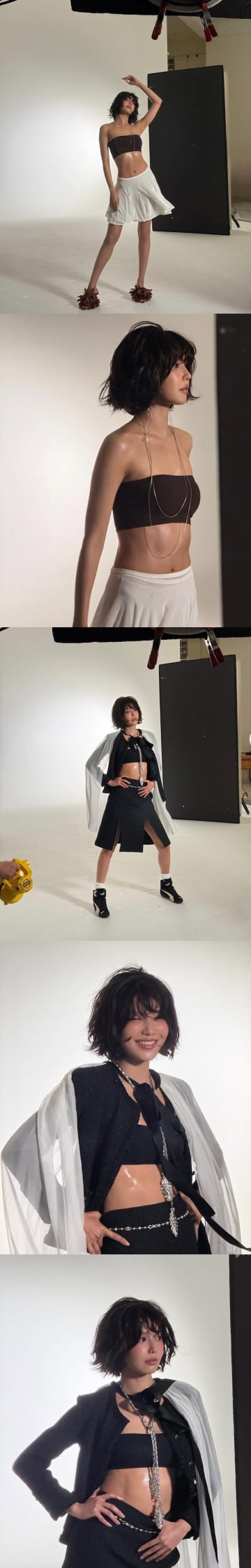 『禁酒をお願い』女優スヨン、引き締まった腹筋あらわに“圧倒的オーラ”。「感動的すぎて言葉が出ない」【PHOTO】