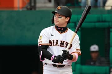 巨人が丸佳浩を登録…開幕直前に故障も今季初1軍　ロッテはドラ1西川を抹消、27日の公示