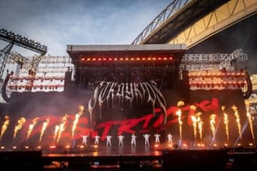 Stray Kids、日本公演の熱気そのままに北米ツアー開幕！シアトル名門スタジアムで4万人動員