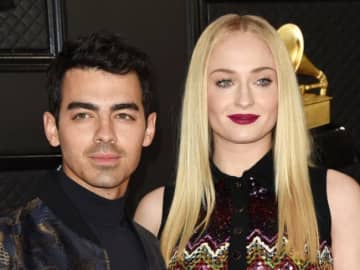 泥沼離婚のジョー・ジョナスが元妻ソフィー・ターナーを称賛　ソフィーはジョーの新アルバムをサポート