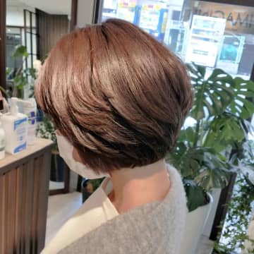 薄毛に悩む【40・50代】へ →「ふんわり大人ボブ」で自然にカバーしよ！！