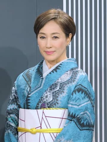 「バレないんですか」高島礼子、行列に並ぶ姿にSNS衝撃「普通に並んでてびっくり」「本気の顔」