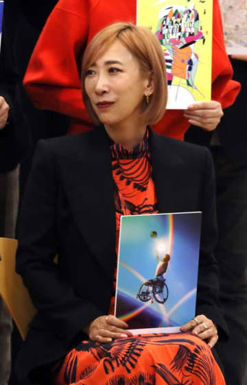 「息を呑む美しさ」蜷川実花が撮った“フランスのモネの庭”に絶賛の声「すごい！！藤も満開」「キレイで感動」