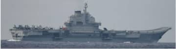 中国空母が東シナ海で戦闘機など発着艦訓練　宮古島南東の太平洋でも　防衛省は警戒強める