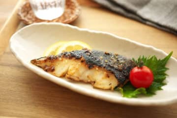 梅雨だる解消！発酵食品で腸活＆うまみUP！簡単「たらの塩麴みそ漬け焼き」