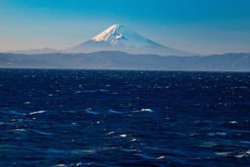 柳田國男の『伊豆大島の話』あらすじ紹介。古き風習と神秘が詰まった島の物語とは？