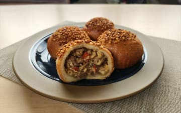 大阪名物ひとくち餃子の点天 期間限定「全粒粉しそ餃子」「チーズキーマカレー胡椒餅」販売開始のお知らせ