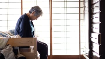 福祉センターの能面担当者「生活保護の財源、知っていますか？」…〈年金7万円〉最低賃金時給1,020円の仕事を失い、駆け込んだ68歳女性「冷酷すぎるひと言」に脱力【FPの助言】