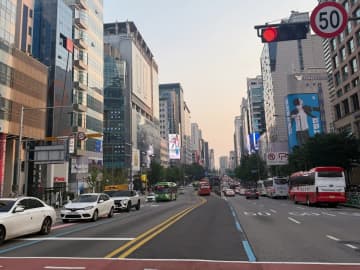韓国大統領選の街頭演説を車のクラクションで妨害、運動員らと接触も＝韓国ネット「レベル低くて恥」
