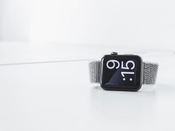 Apple Watch、カメラの搭載を断念!?