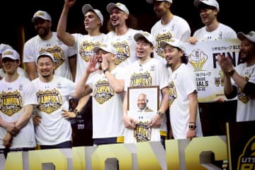 宇都宮が3年ぶり王座奪還、比江島慎の逆転3Pで勝機掴む【りそなグループ B.LEAGUE FINALS 2024-25 GAME3】
