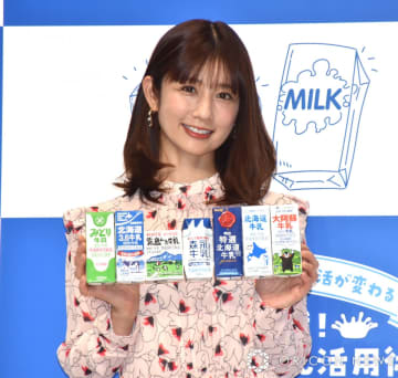 小倉優子、ピンクのロング丈ワンピース　カフェラテは1日2杯まで「カフェインを摂りすぎちゃうと夜に眠れなくなる」