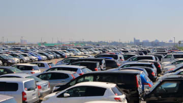 “ランクル”でも“アルファード”でもない…「日本でもっとも売れた中古車」の正体【中古車販売ランキング】