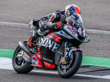 表彰台逃すも健闘！　カネットがMOTO2イギリスGPで4位入賞