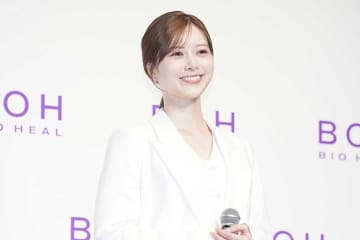 白石麻衣が明かしたターニングポイント「仕事への向き合い方、考え方、180度変わった」