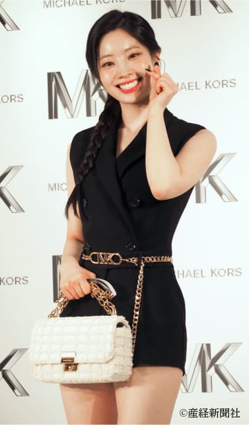 デビュー当時は17歳…TWICEダヒョン、27歳の誕生日を迎える