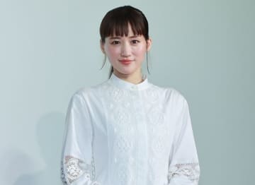 綾瀬はるか、「もっと面白い顔ができる！」ギャグシーンに全力