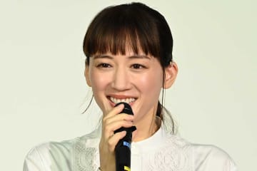 綾瀬はるか、自身の最期は「笑って迎えたい」　終活ドラマ出演「あー楽しかった。ハハハって」