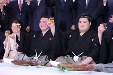 新横綱・大の里　土俵入りは師匠の二所ノ関親方と同じ雲竜型「親方への憧れもある」