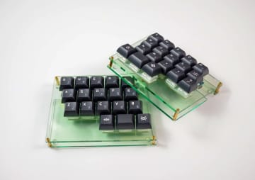 左右分割型の自作キーボードキット「Gravity36 v2」