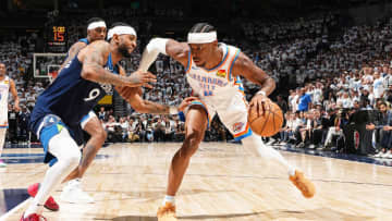 サンダーのオールスター2人が活躍　ウルブズに辛勝しNBAファイナル進出に王手