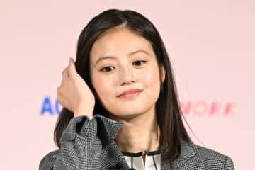 【あんぱん】今田美桜「のぶ」結婚式で視聴者注文　おでこ丸見え“角隠し”に「もっと下げて」