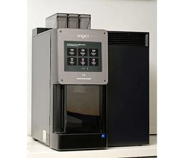 ドリップコーヒーの常識を変えるミルクメニュー抽出 新型マシンが登場 ブルーマチックジャパン