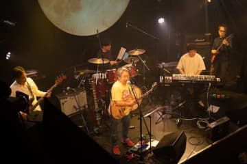 湯浅湾と浮（ぶい）が出演するライブ『その先の湾 VOL.1』が開催。「湯浅学と湯浅湾」を特集したboidペーパーの発売も決定