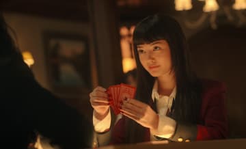 『賭ケグルイ Bet』なぜ賛否両論に？　日本の原作漫画、アニメ版、実写ドラマ版と比較