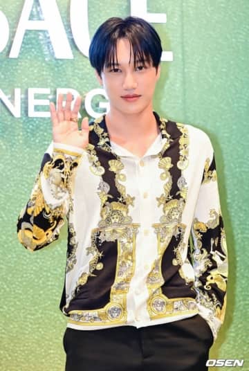 【PHOTO】EXO カイ、ブランド「ヴェルサーチ」イベントに出席