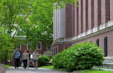 米の“拒絶”姿勢に困惑、不安　留学ビザで日本人学生ら