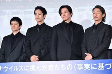 小栗旬、松坂桃李、池松壮亮、窪塚洋介　世代を代表する実力派俳優4人が揃い踏み